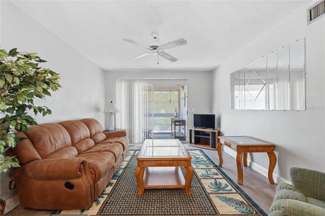 2750 E BAY DRIVE 14E, Largo, FL 33771