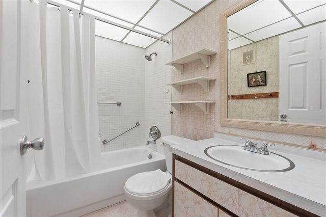 2750 E BAY DRIVE 14E, Largo, FL 33771