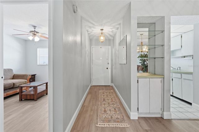 2750 E BAY DRIVE 14E, Largo, FL 33771