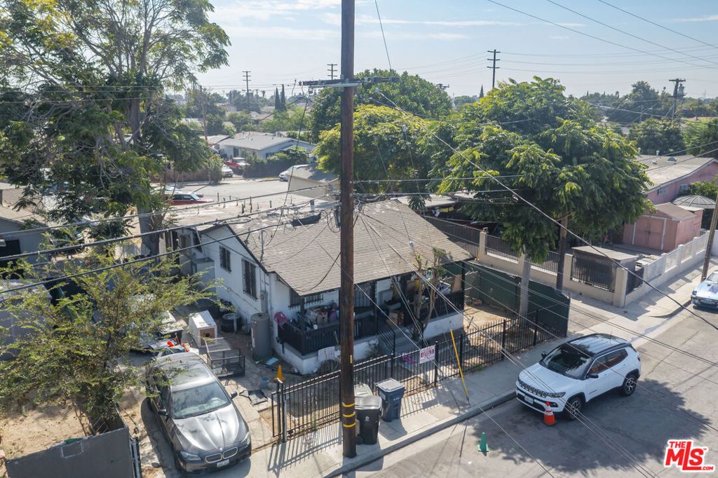 7408 Elsie Street, Los Angeles, CA 90001 — exterior