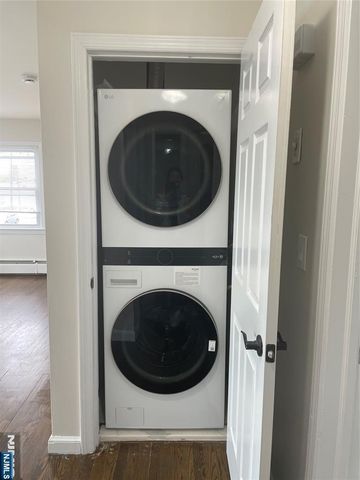 25 Legion Drive ST1, Bergenfield, NJ 07621