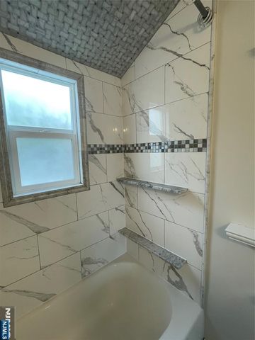 25 Legion Drive ST1, Bergenfield, NJ 07621