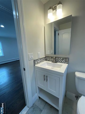 25 Legion Drive ST1, Bergenfield, NJ 07621