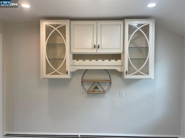 25 Legion Drive ST1, Bergenfield, NJ 07621