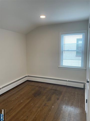 25 Legion Drive ST1, Bergenfield, NJ 07621