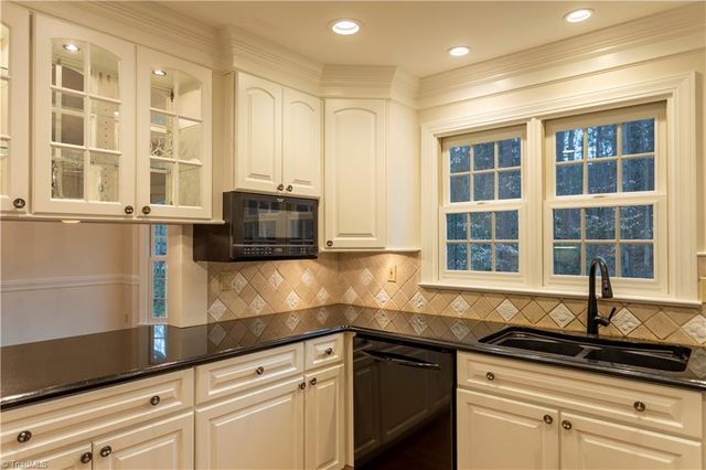 312 Balsam Drive, Lexington, NC 27292