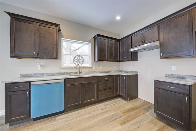 1125 Brandt Street, Garden City, MI 48135