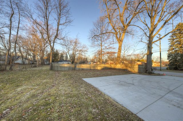 1125 Brandt Street, Garden City, MI 48135