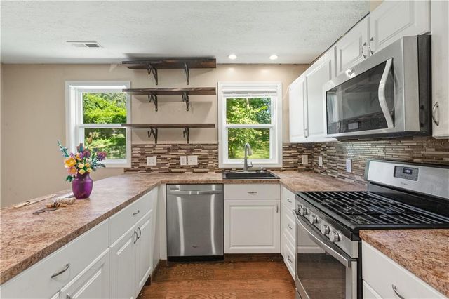 6220 Lathrop Avenue, Kansas City, KS 66104