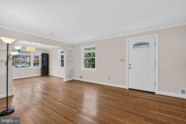 406 GILMOURE DR, Silver Spring, MD 20901