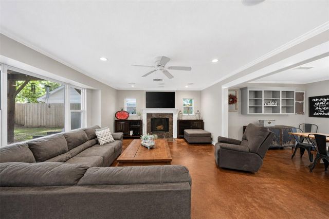 6522 Pebble Beach Drive, Houston, TX 77069