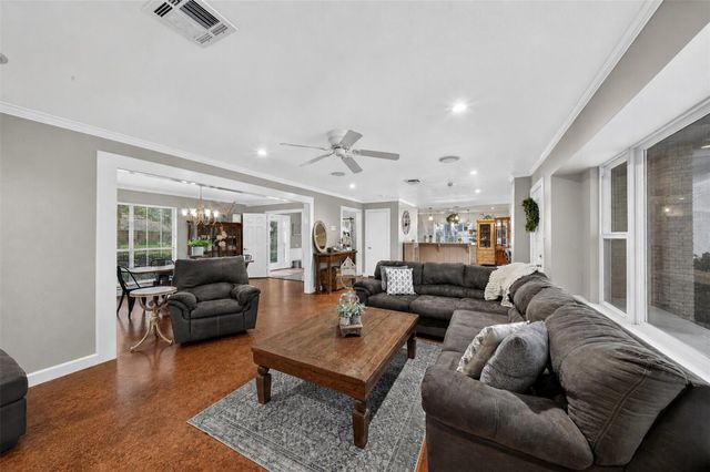 6522 Pebble Beach Drive, Houston, TX 77069