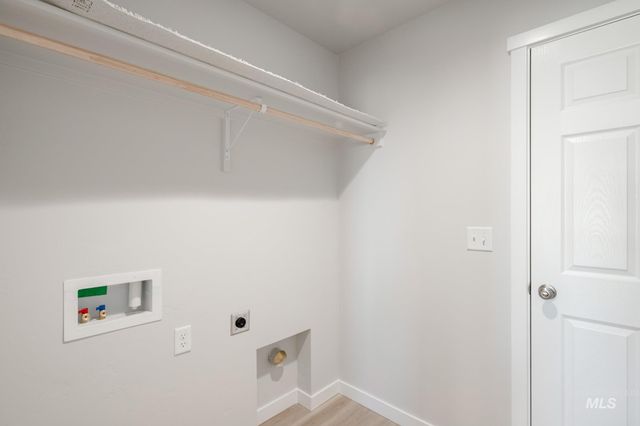 2446 W Fallon Lp, Nampa, ID 83651