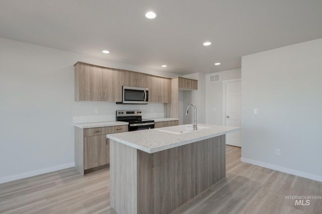 2446 W Fallon Lp, Nampa, ID 83651