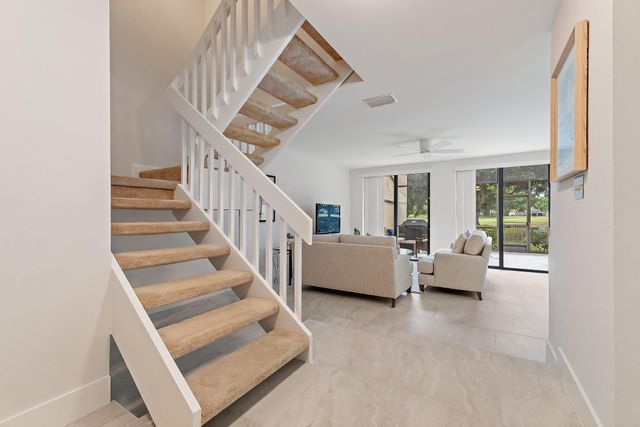 729 Windermere Way, Palm Beach Gardens, FL 33418