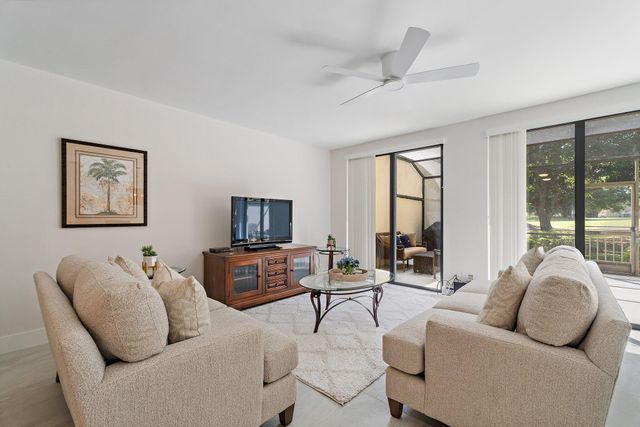 729 Windermere Way, Palm Beach Gardens, FL 33418