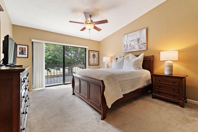 729 Windermere Way, Palm Beach Gardens, FL 33418