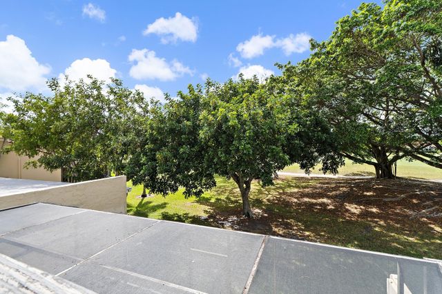 729 Windermere Way, Palm Beach Gardens, FL 33418