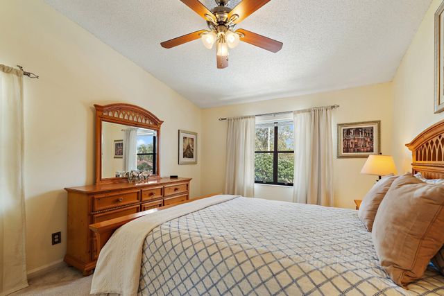 729 Windermere Way, Palm Beach Gardens, FL 33418