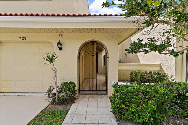 729 Windermere Way, Palm Beach Gardens, FL 33418
