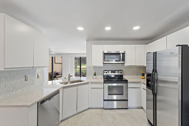 729 Windermere Way, Palm Beach Gardens, FL 33418