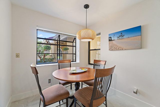 729 Windermere Way, Palm Beach Gardens, FL 33418