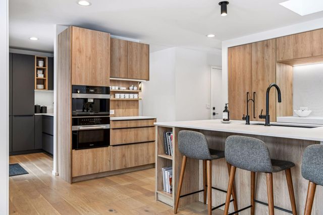 5423 Highwood Drive W, Edina, MN 55436