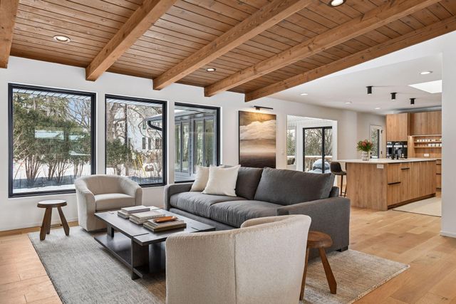 5423 Highwood Drive W, Edina, MN 55436