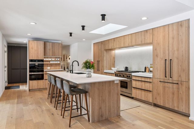 5423 Highwood Drive W, Edina, MN 55436