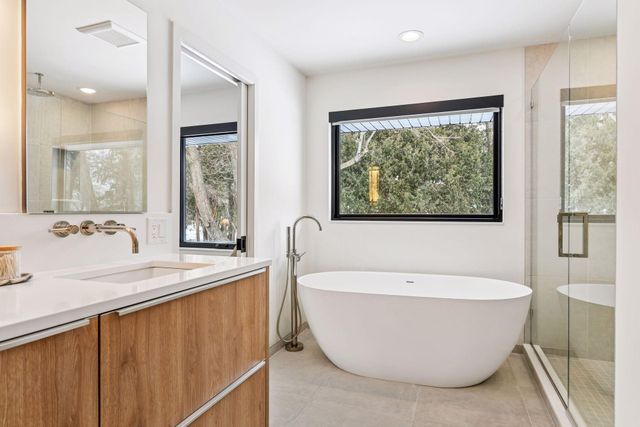 5423 Highwood Drive W, Edina, MN 55436