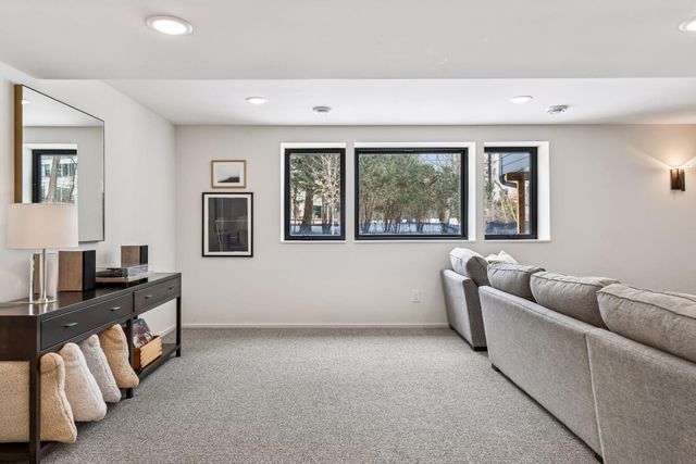 5423 Highwood Drive W, Edina, MN 55436