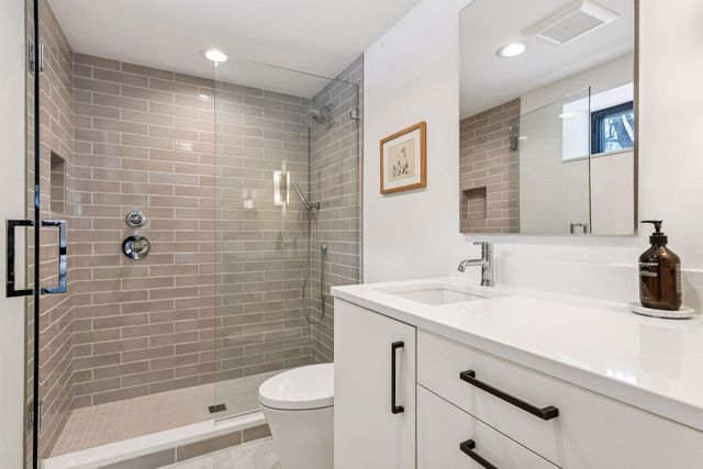 5423 Highwood Drive W, Edina, MN 55436