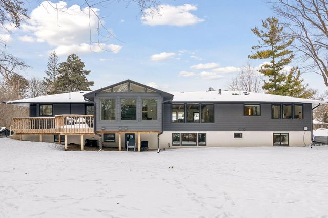 5423 Highwood Drive W, Edina, MN 55436