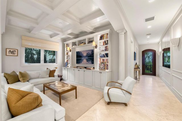 229 Edmor Road, West Palm Beach, FL 33405