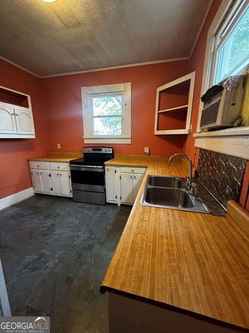 204 Broadt S, Ellaville, GA 31806