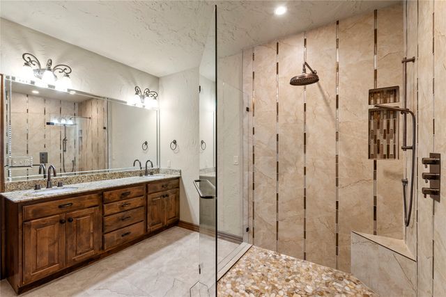 831 Legendary Lane, Gun Barrel City, TX 75156