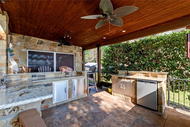 831 Legendary Lane, Gun Barrel City, TX 75156