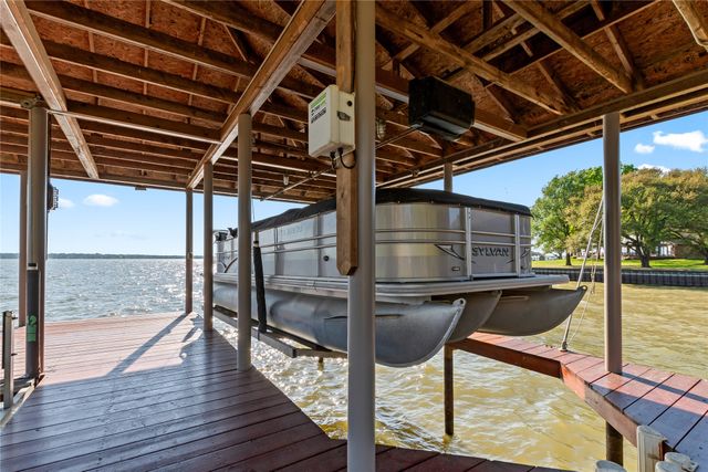 831 Legendary Lane, Gun Barrel City, TX 75156