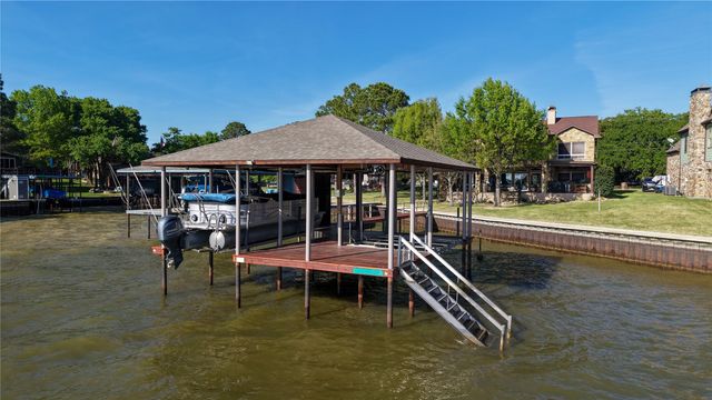 831 Legendary Lane, Gun Barrel City, TX 75156