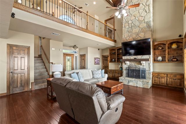 831 Legendary Lane, Gun Barrel City, TX 75156