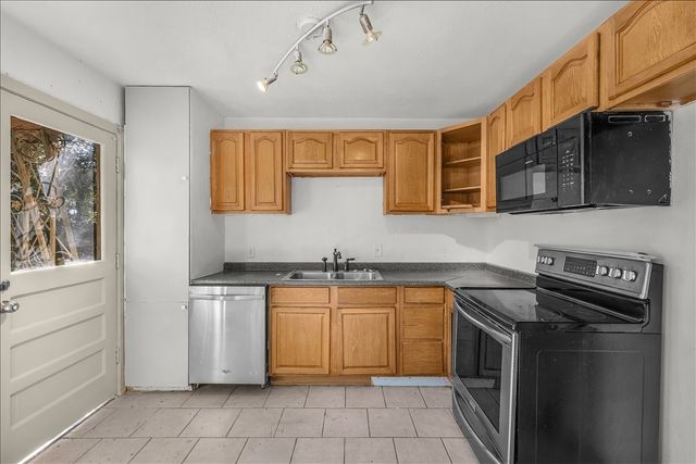 5525 Taylor Road, River Oaks, TX 76114