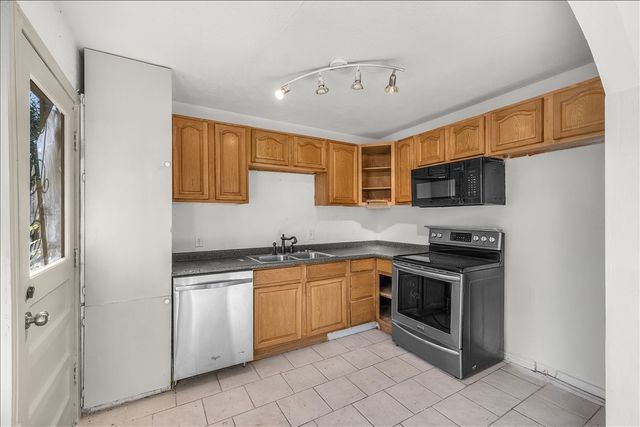 5525 Taylor Road, River Oaks, TX 76114