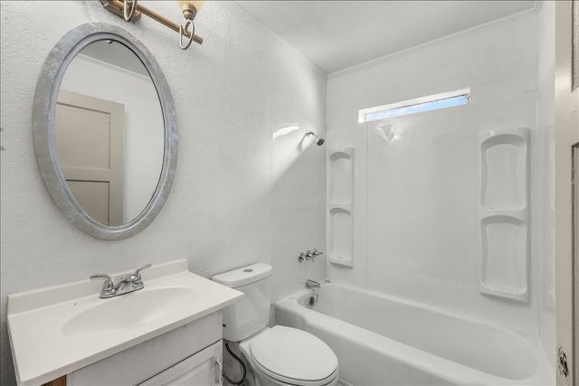 5525 Taylor Road, River Oaks, TX 76114