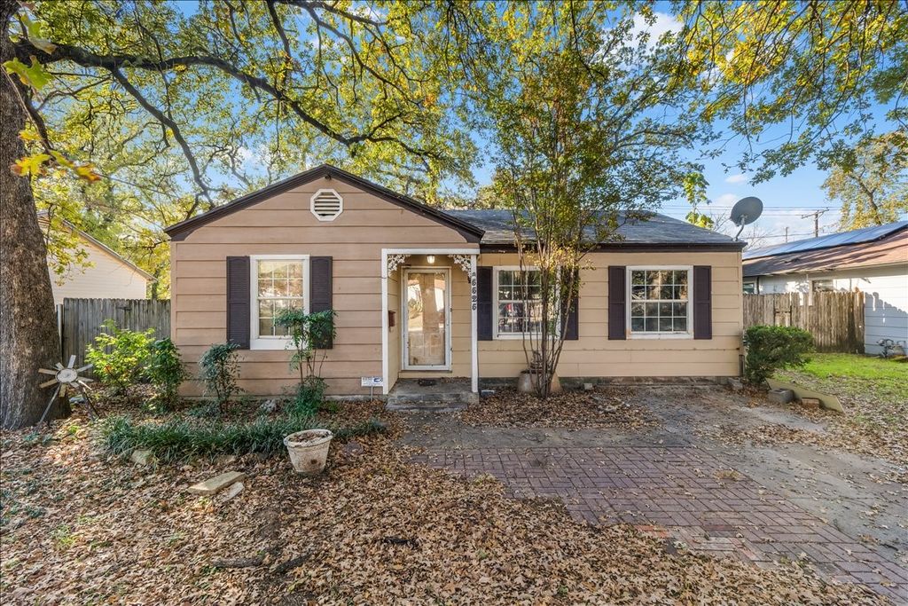 5525 Taylor Road, River Oaks, TX 76114