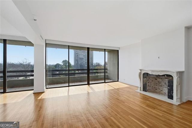 2660 Peachtree Road NW 9G, Atlanta, GA 30305