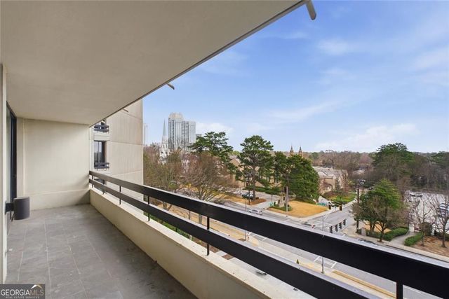 2660 Peachtree Road NW 9G, Atlanta, GA 30305