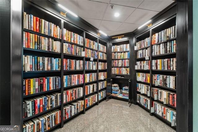 2660 Peachtree Road NW 9G, Atlanta, GA 30305