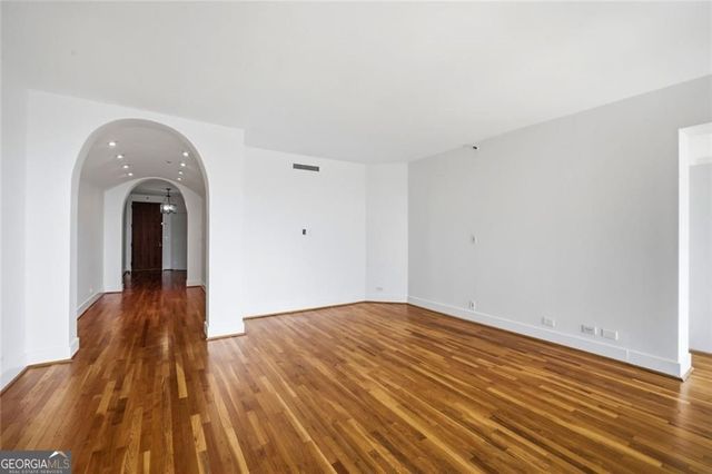 2660 Peachtree Road NW 9G, Atlanta, GA 30305