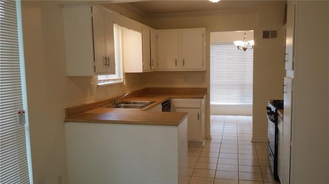 1074 Park Forest NW Court, Lilburn, GA 30047