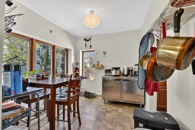 158 Albion St, Somerville, MA 02144